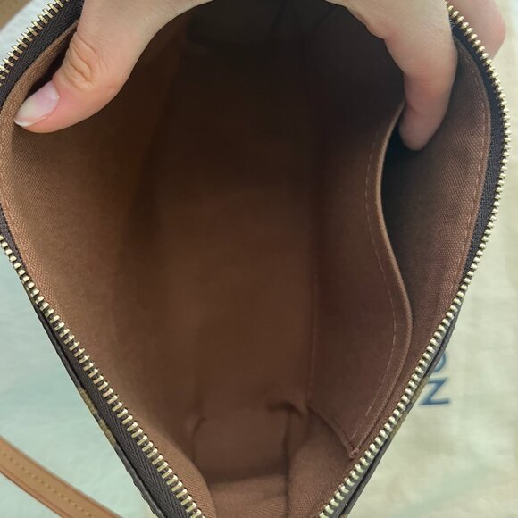 Louis Vuitton Pochette Accessoires w/ Tags PERFECT CONDITION - Picture 13 of 16